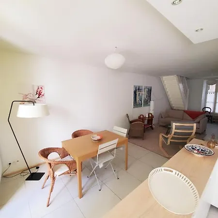 La Maison De 76m2 Avec Terrasse De 22m2 * La Rochelle (Charente-Maritime)